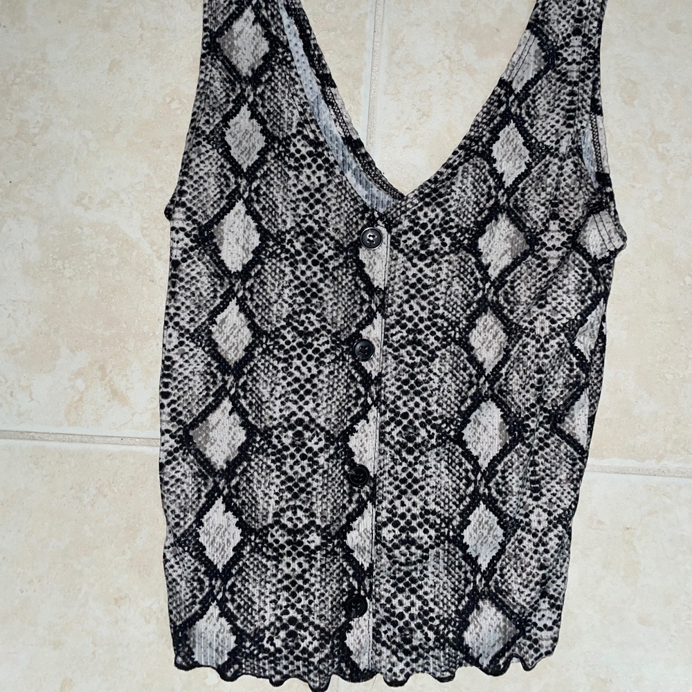 Snake sin crop top